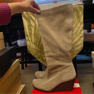 NIB Aerosoles Taupe/Tan Suede Gather Round Tall Boots in Mink